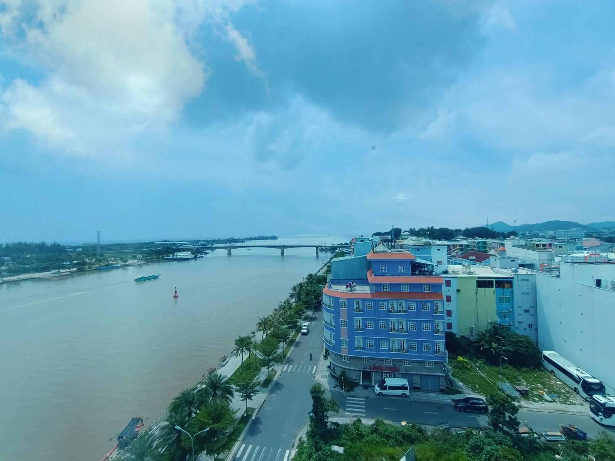 ริเวอร์ โฮเต็ล ฮาเตียน Hotel ภายนอก รูปภาพ